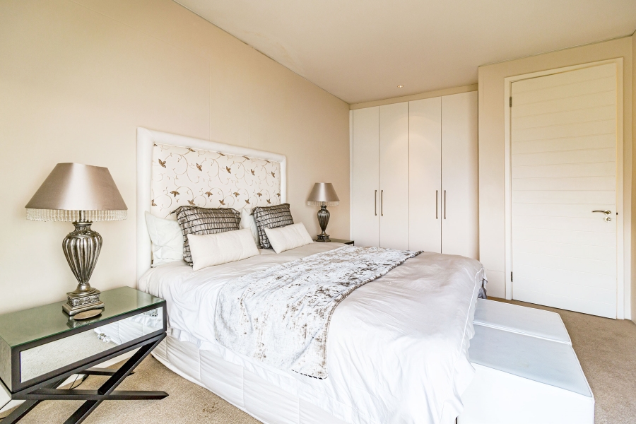 To Let 4 Bedroom Property for Rent in Mountainside Western Cape